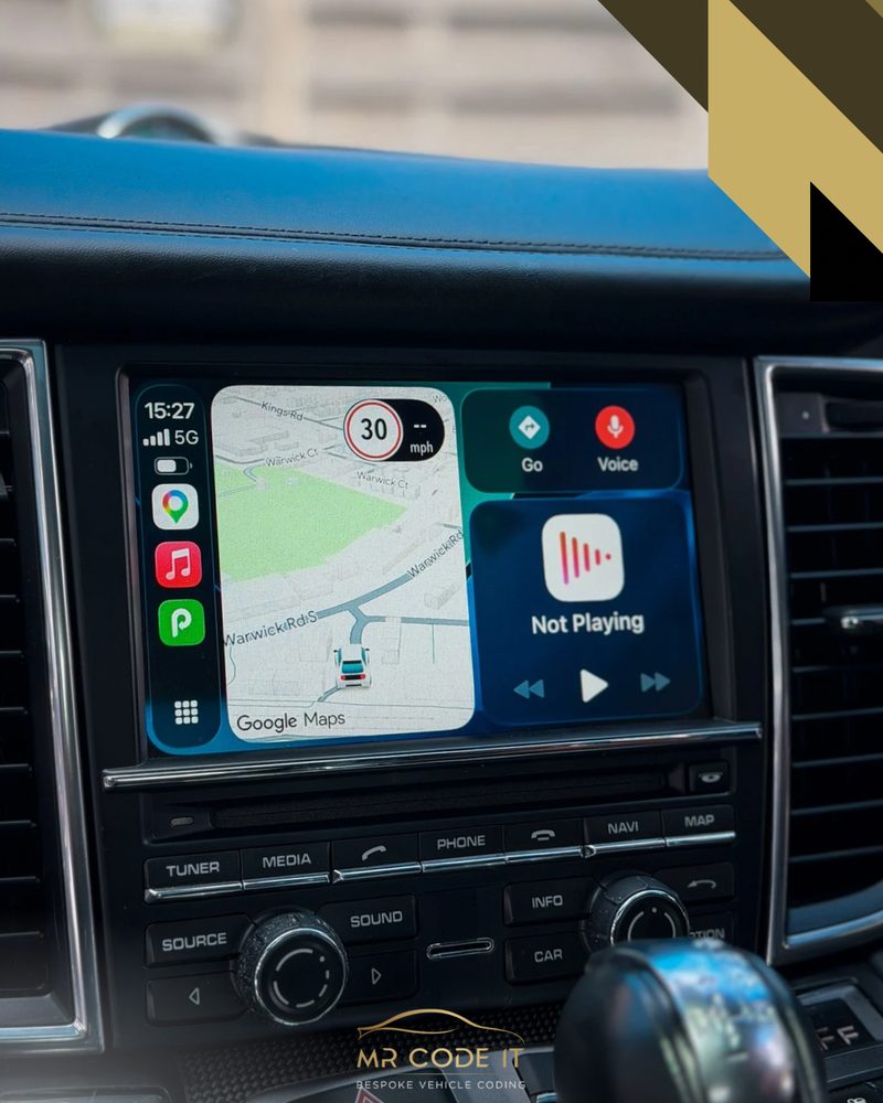 Apple CarPlay Google Maps navigation on a Porsche Panamera PCM3.1 screen